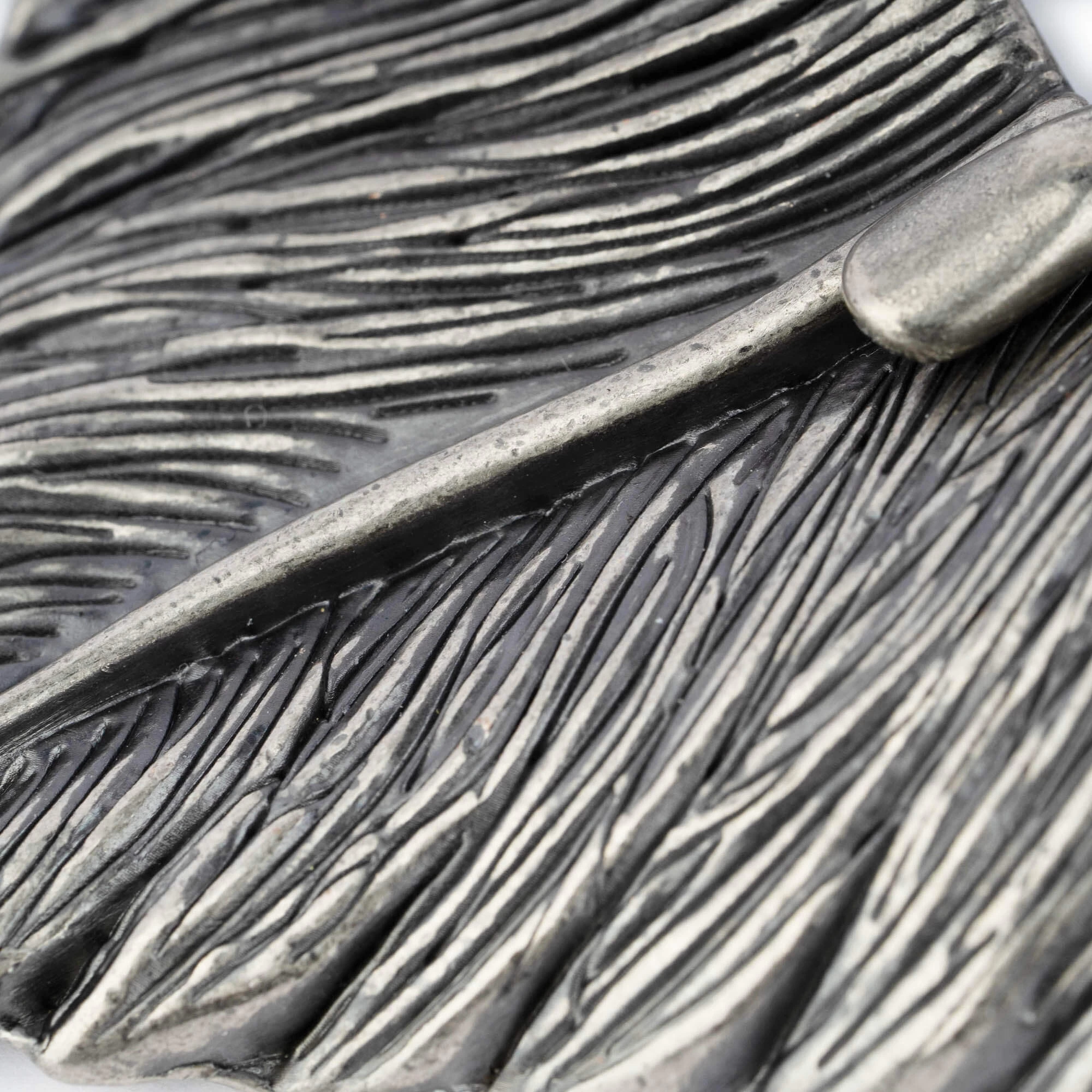 Womens White Belt With Silver Feather Buckle 9 Womens White Belt With Silver Feather Buckle - Image 7